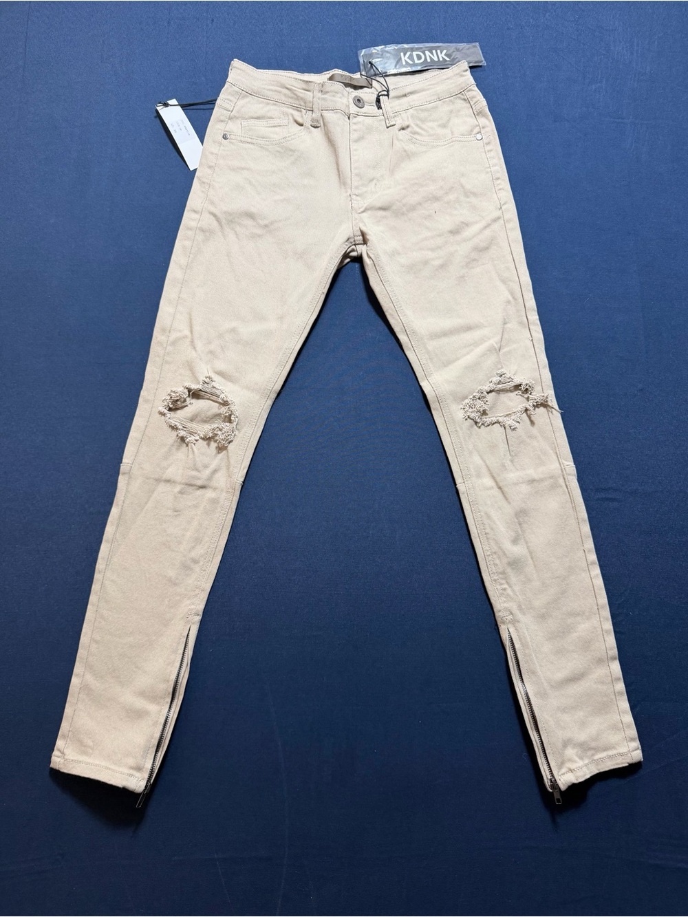 KDNK Cotton Blend Size 30 NWT Tapered Skinny Jeans